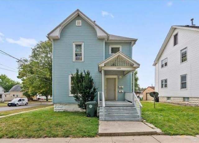Property at 1424 Grant Ave, Waterloo, IA 50702, 3 beds, 2 baths