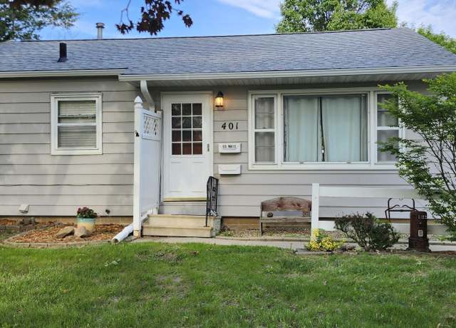 Property at 401 Ardmore St, Waterloo, IA 50701, 3 beds, 1 bath