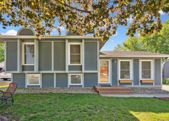 Property at 1221 Fleur Dr, Waterloo, IA 50701, 3 beds, 2 baths