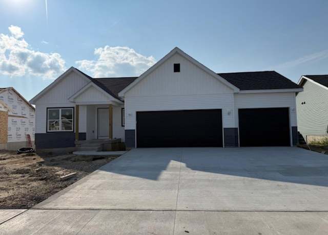 Property at 4528 Sonoma Dr, Cedar Falls, IA 50613, 2 beds, 2 baths
