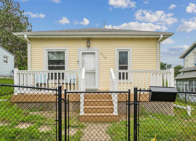 Property at 403 3rd St, Traer, IA 50675, 2 beds, 1 bath