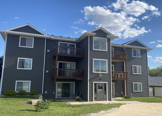 Property at 4706 Chadwick Rd #5, Cedar Falls, IA 50613, 2 beds, 1 bath