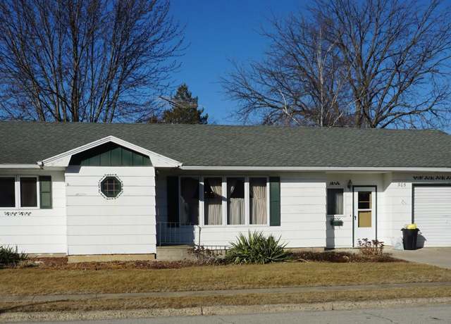Property at 305 Wilson St, Wellsburg, IA 50680, 2 beds, 1 bath