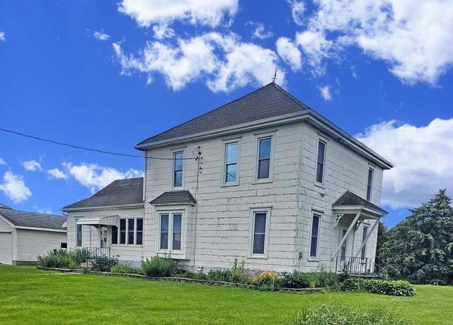 Property at 2428 270th St, Fredericksburg, IA 50630, 5 beds, 1 bath