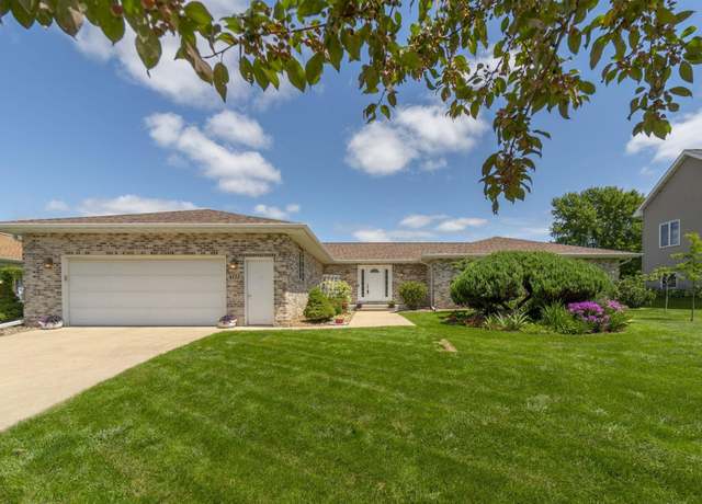 Property at 4112 Sable Ln, Cedar Falls, IA 50613, 6 beds, 4.5 baths