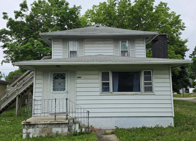 Property at 1003 Bluff St, Cedar Falls, IA 50613, 5 beds, 3 baths