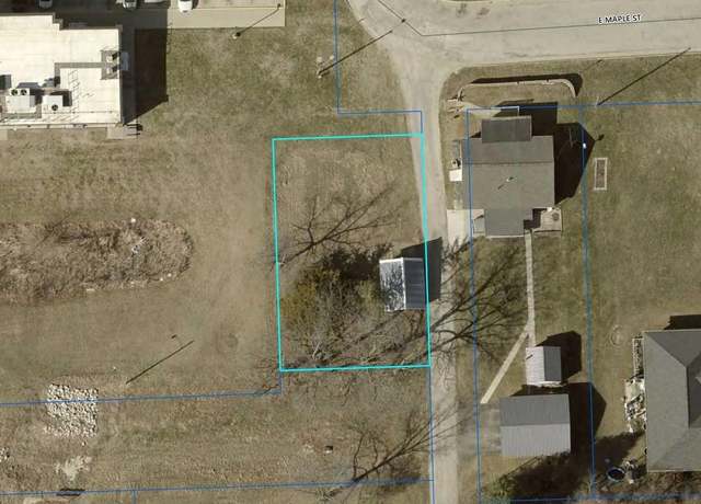 Property at 204 E Maple Street St, West Union, IA 52175