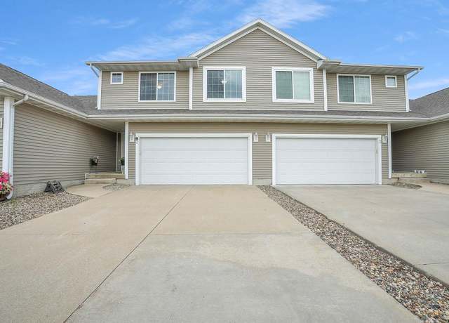Property at 4825 Algonquin Dr #2, Cedar Falls, IA 50613, 3 beds, 3.5 baths