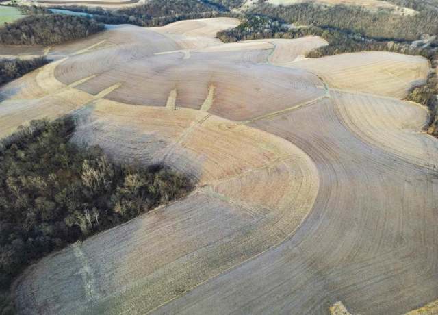 Property at 2181 Hwy 76, Dorchester, IA 52140
