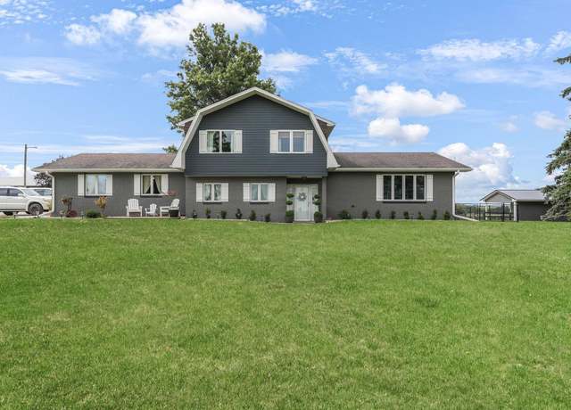 Property at 31628 190th St, Reinbeck, IA 50669, 3 beds, 2 baths