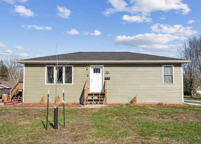 Property at 801 3rd Ave Ave NE, Oelwein, IA 50662, 2 beds, 2 baths