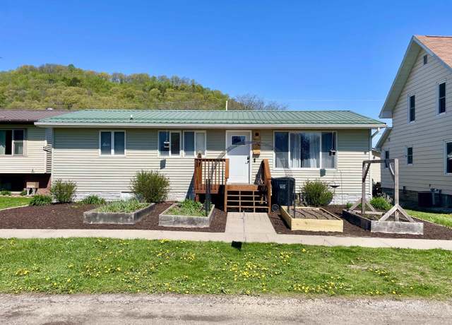 Property at 353 1st St St SE, New Albin, IA 52160, 3 beds, 2 baths