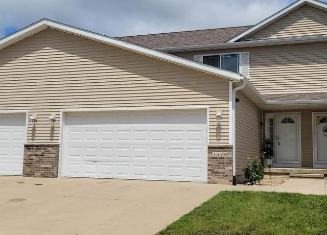 Property at 1319 Talcott Ct, Waterloo, IA 50702, 3 beds, 3.5 baths