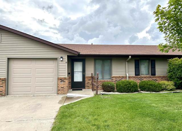 Property at 200 Highland Dr #6, Decorah, IA 52101, 2 beds, 1.5 baths