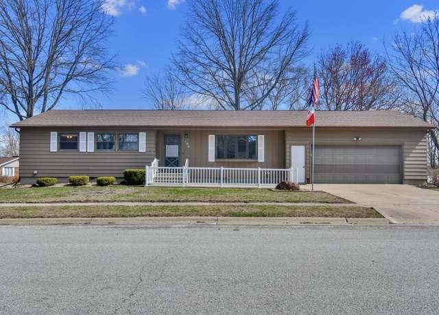 Property at 106 NW 23rd St, Waverly, IA 50677, 4 beds, 2.5 baths
