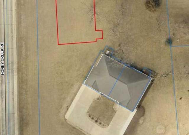 Property at 106 E Honeycreek Dr, Manchester, IA 52057