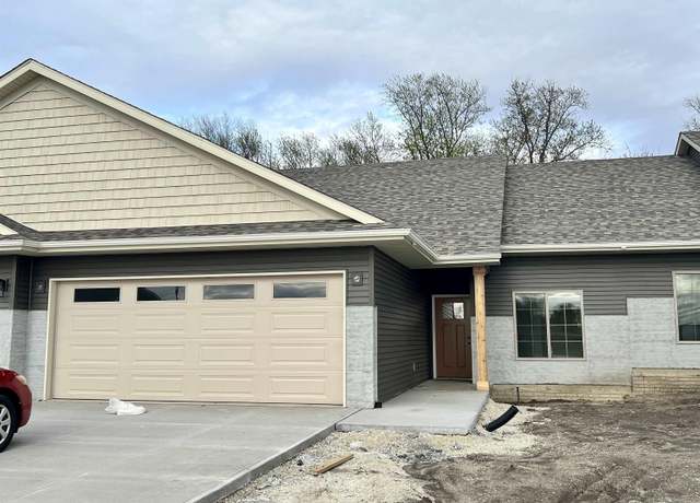 Property at 1789 Golf Course Blvd #3, Independence, IA 50644, 2 beds, 2 baths