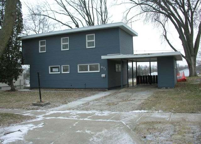 Property at 671 SE 3rd Pl, Mason City, IA 50401, 4 beds, 1.5 baths