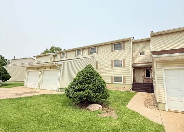 Property at 218 W Park Ln #3, Waterloo, IA 50701, 1 bed, 1 bath