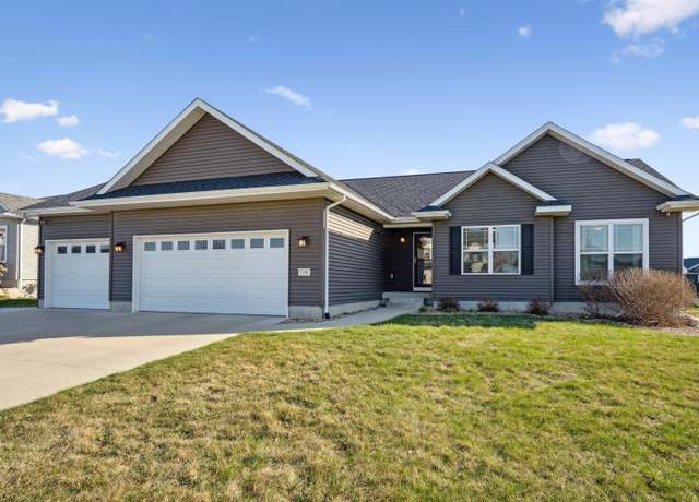Property at 1456 Audubon Dr, Waterloo, IA 50701, 4 beds, 3 baths