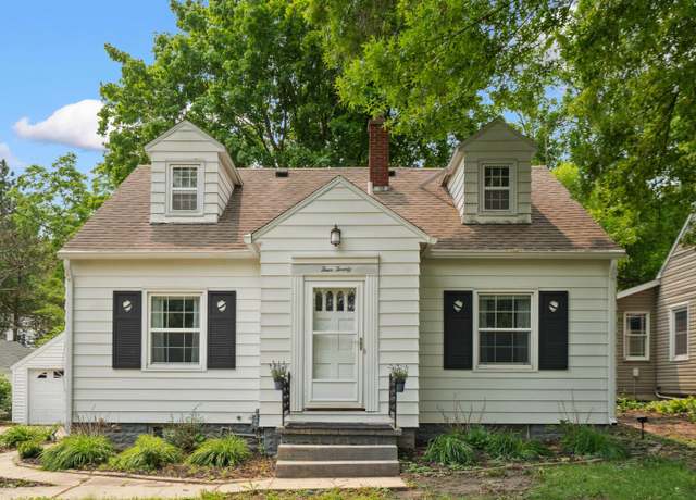 Property at 420 Cornwall Ave, Waterloo, IA 50702, 3 beds, 1 bath