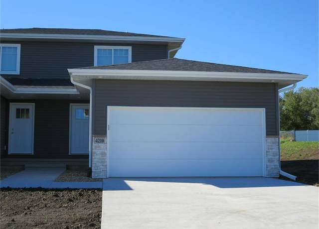 Property at 4210 Mourning Dove Dr, Waterloo, IA 50702, 2 beds, 2.5 baths