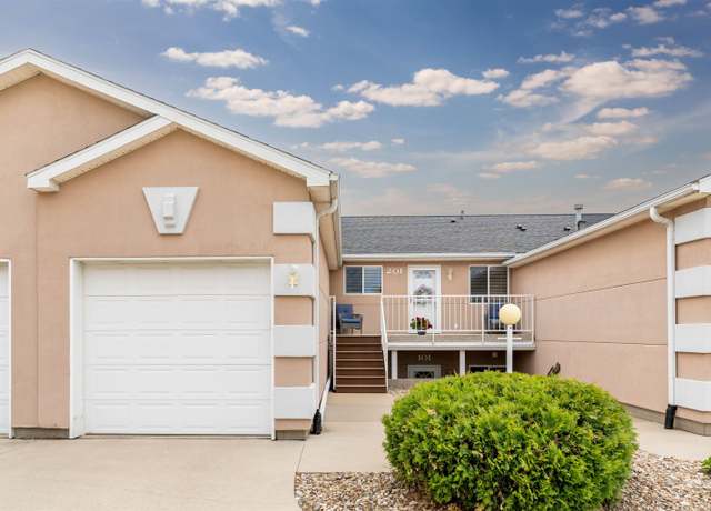 Property at 1730 W 18th St #201, Cedar Falls, IA 50613, 2 beds, 2 baths