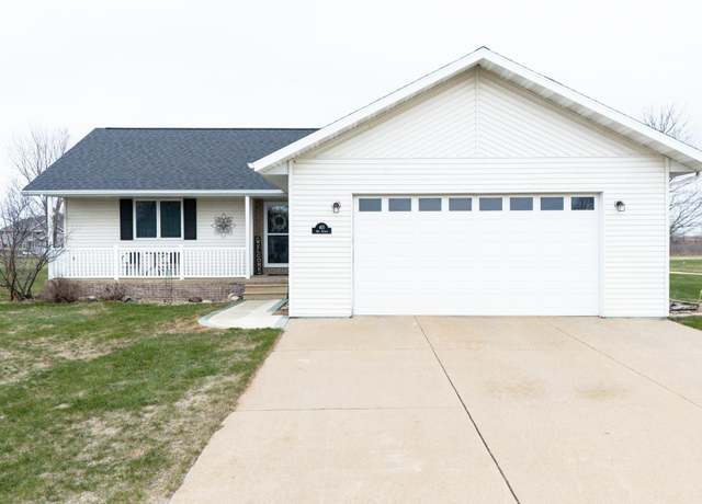 Property at 401 Amy Ave, Fairbank, IA 50629, 5 beds, 2 baths