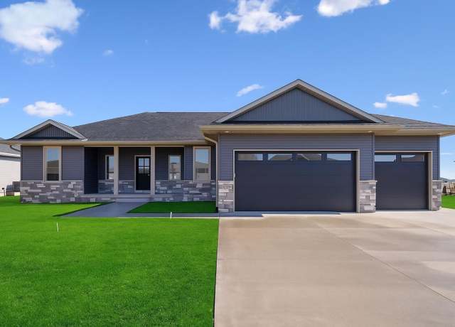 Property at 4818 Prairie Dock Rd, Cedar Falls, IA 50613, 5 beds, 3 baths
