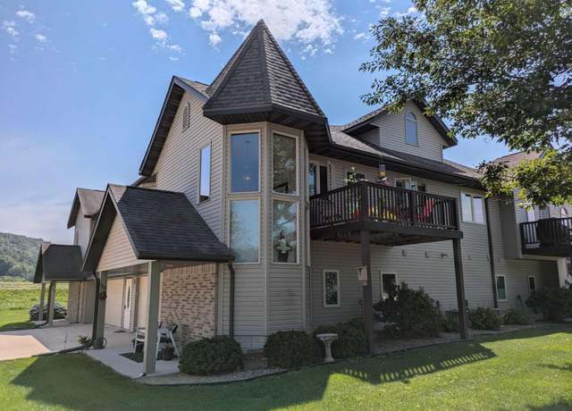 Property at 709 Serenity Ct, Decorah, IA 52101, 2 beds, 2.5 baths