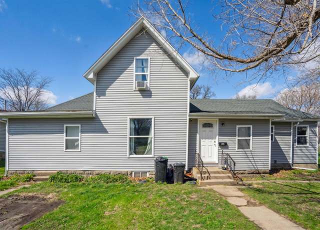 Property at 604 1st St, Traer, IA 50675, 3 beds, 2 baths