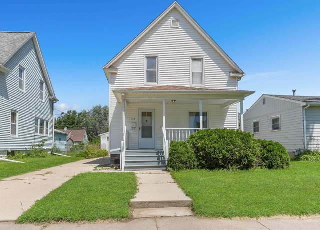 Property at 917 Hawthorne Ave, Waterloo, IA 50702, 3 beds, 1 bath