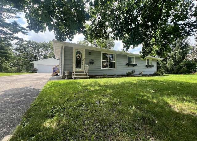 Property at 300 Mulford Drive Dr, Oelwein, IA 50662, 2 beds, 1 bath