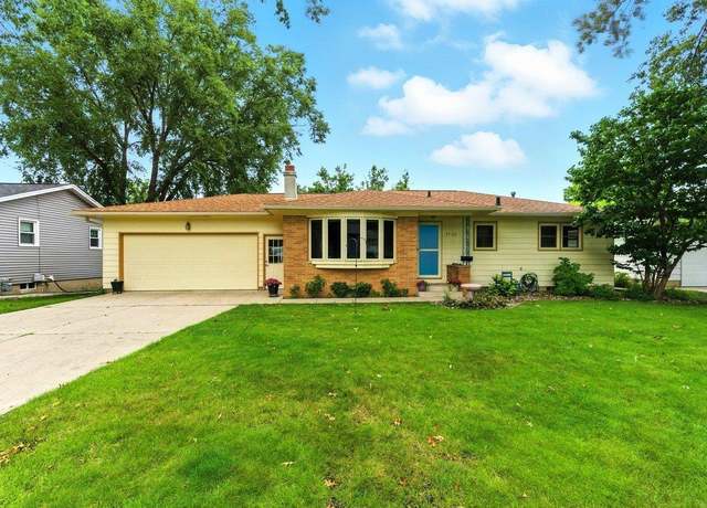 Property at 1739 Patton Ave, Waterloo, IA 50702, 3 beds, 2 baths