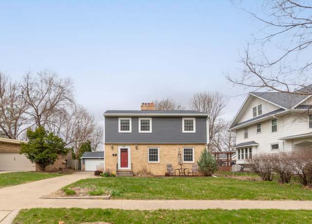Property at 250 Sheridan Road Rd, Waterloo, IA 50701, 4 beds, 2.5 baths