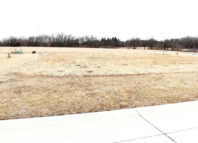 Property at 8 Clayton Blvd, Osage, IA 50461