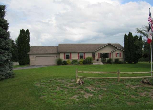 Property at 23212 150th Avenue Ave, Monticello, IA 52310, 3 beds, 3 baths