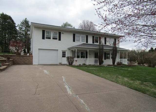 Property at 603 West View Dr Dr, Guttenberg, IA 52052, 4 beds, 2.5 baths