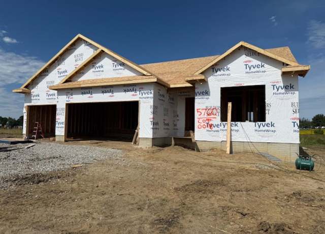 Property at 5760 Wall St, Waterloo, IA 50701, 3 beds, 2 baths
