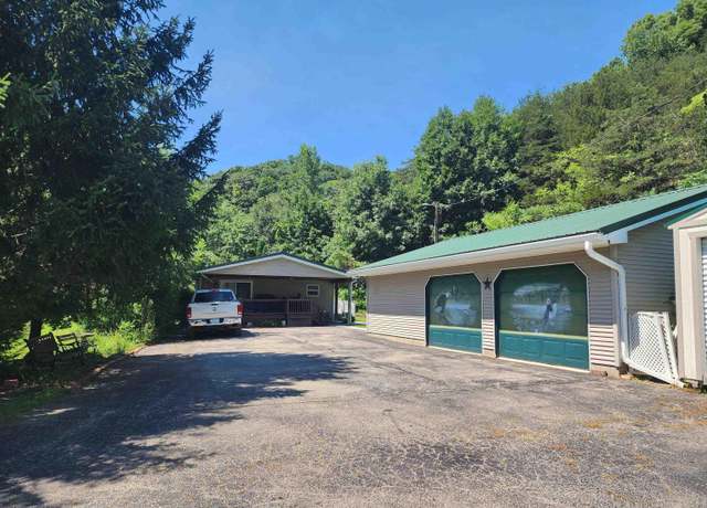 Property at 2344 Long View Ln, Harpers Ferry, IA 52146, 3 beds, 2.5 baths