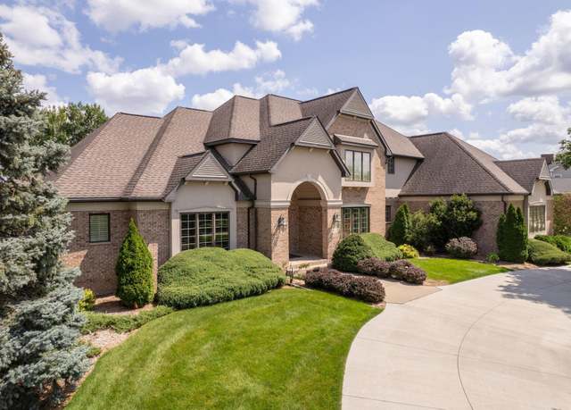 Property at 1722 Partridge Lane Ln, Waterloo, IA 50701, 4 beds, 5.5 baths