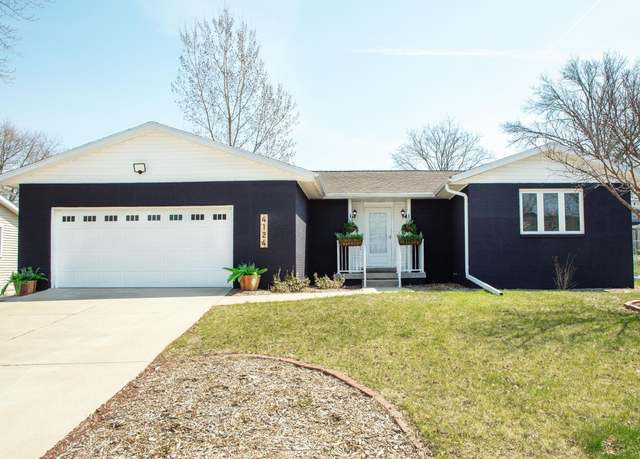 Property at 4124 Spruce Hills Dr, Cedar Falls, IA 50613, 5 beds, 3 baths