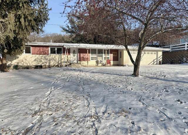 Property at 1112 S Mill St, Decorah, IA 52101, 3 beds, 1.5 baths