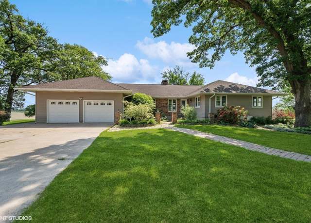 Property at 20394 Spring Ave, Clarksville, IA 50619, 4 beds, 3.5 baths