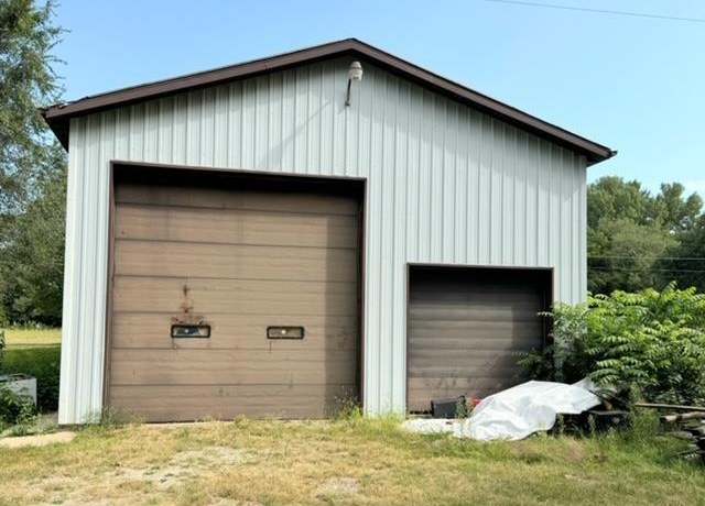 Property at 630 Webster St, Waterloo, IA 50703