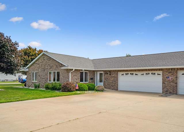 Property at 1015 Main Street St, Jesup, IA 50648, 2 beds, 1 bath