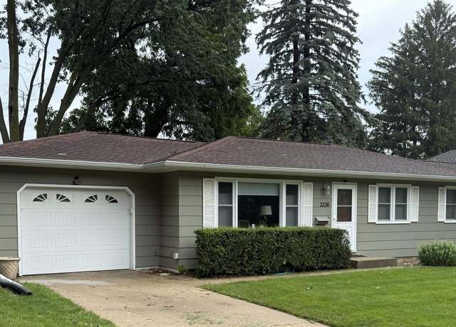 Property at 3336 Mount Vernon Dr, Waterloo, IA 50701, 3 beds, 2 baths