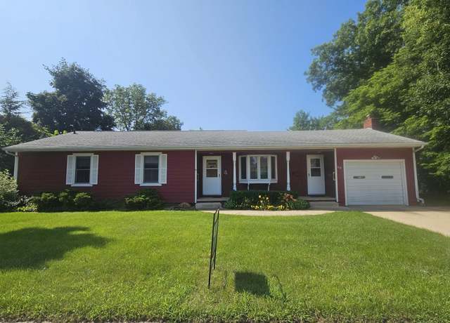 Property at 112 6th St. St NE, Oelwein, IA 50662, 3 beds, 2 baths