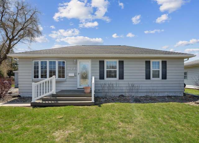 Property at 421 Upland Dr, Waterloo, IA 50701, 3 beds, 1 bath