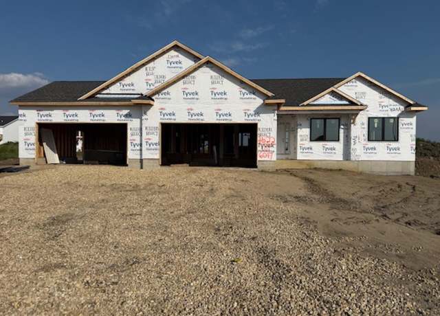 Property at 1522 Pebble Stone Pl, Cedar Falls, IA 50613, 5 beds, 3 baths